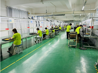 Shenzhen VIIP Electronics Co., Ltd. ligne de production du fabricant